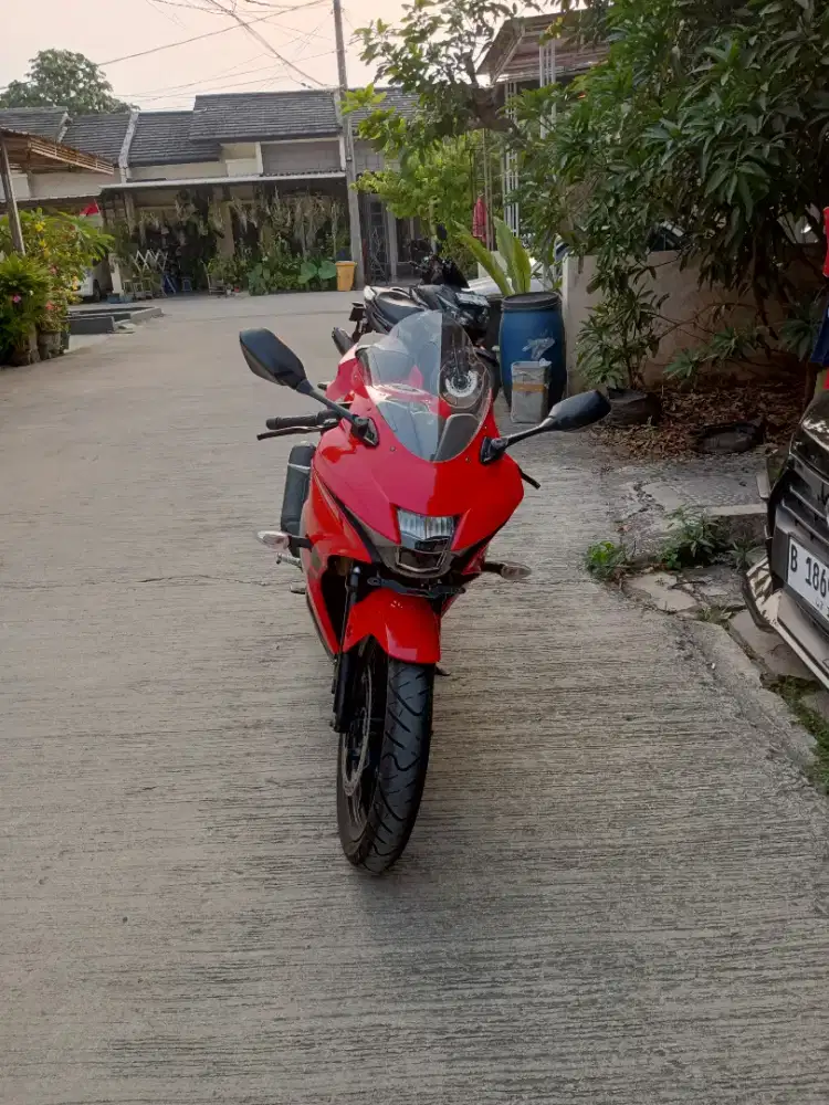 GSX R 150 2019 warna merah