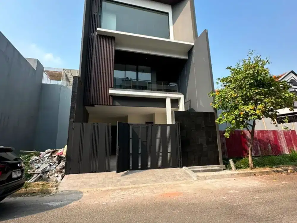 Jual Cepat Rumah Mewah Bangunan Baru Lokasi Elit Permata Buana Kembangan Jakarta Barat