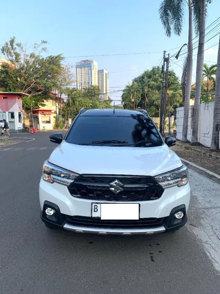 SUZUKI XL7 1.5 ALPHA HYBRID AUTOMATIC 2025