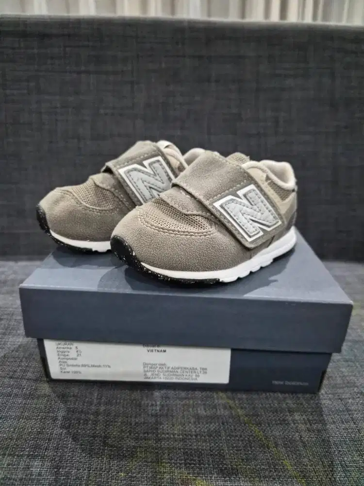 Sepatu Bayi NEW BALANCE KIDS ORIGINAL Preloved SIZE US 5