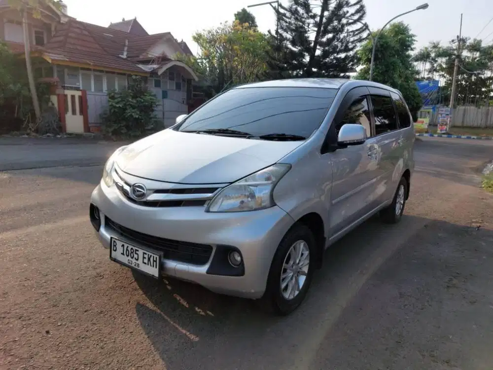 Xenia R Deluxe Mt 2012