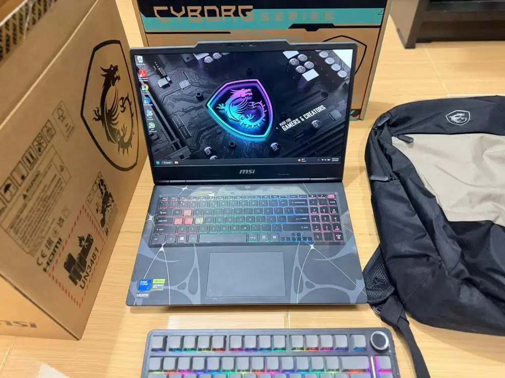 MSI Cyborg 15 RTX5060 Garansi Panjang Muluss 16/512 Laptop Gaming