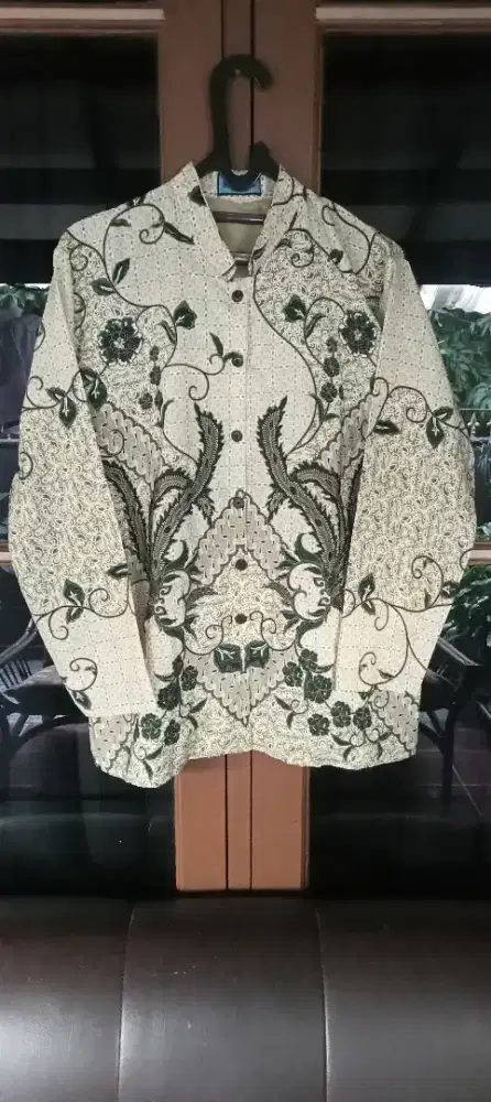Kemeja batik halus double layer size M