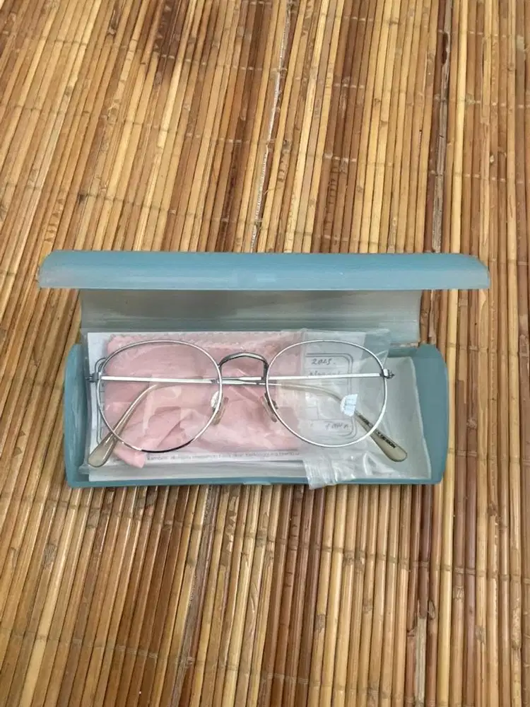 Kacamata silver vintage