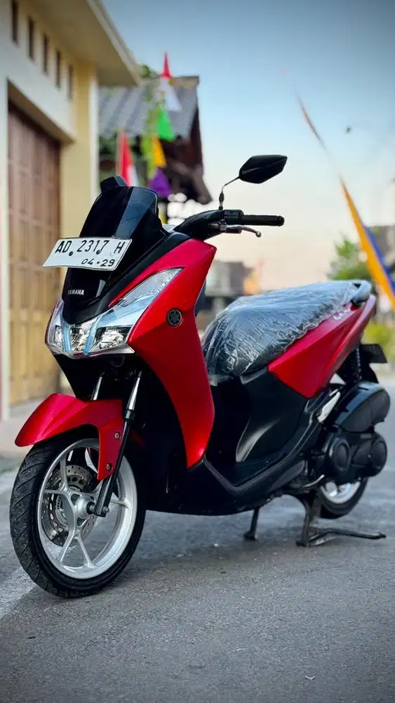 YAMAHA LEXI VVA ORIGINAL AD SOLO