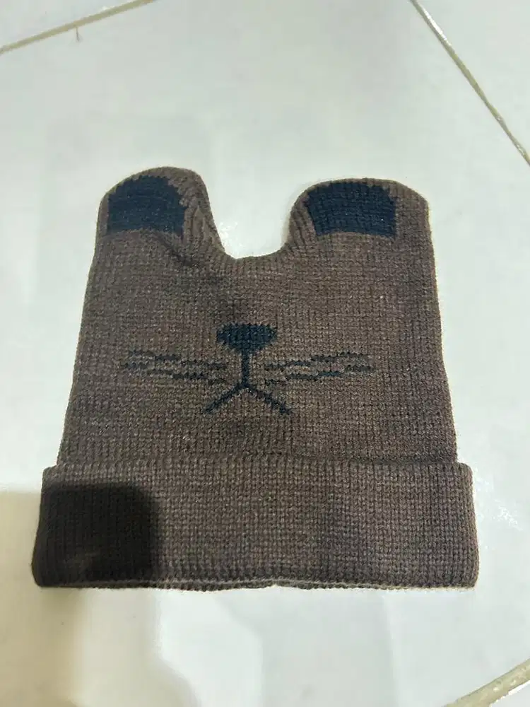 Topi kupluk bayi