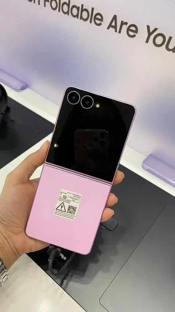CICILAN HP SAMSUNG FLIP 8 TERBARU