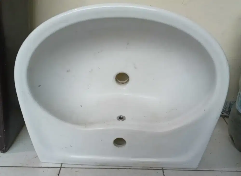 Wastafel Keramik