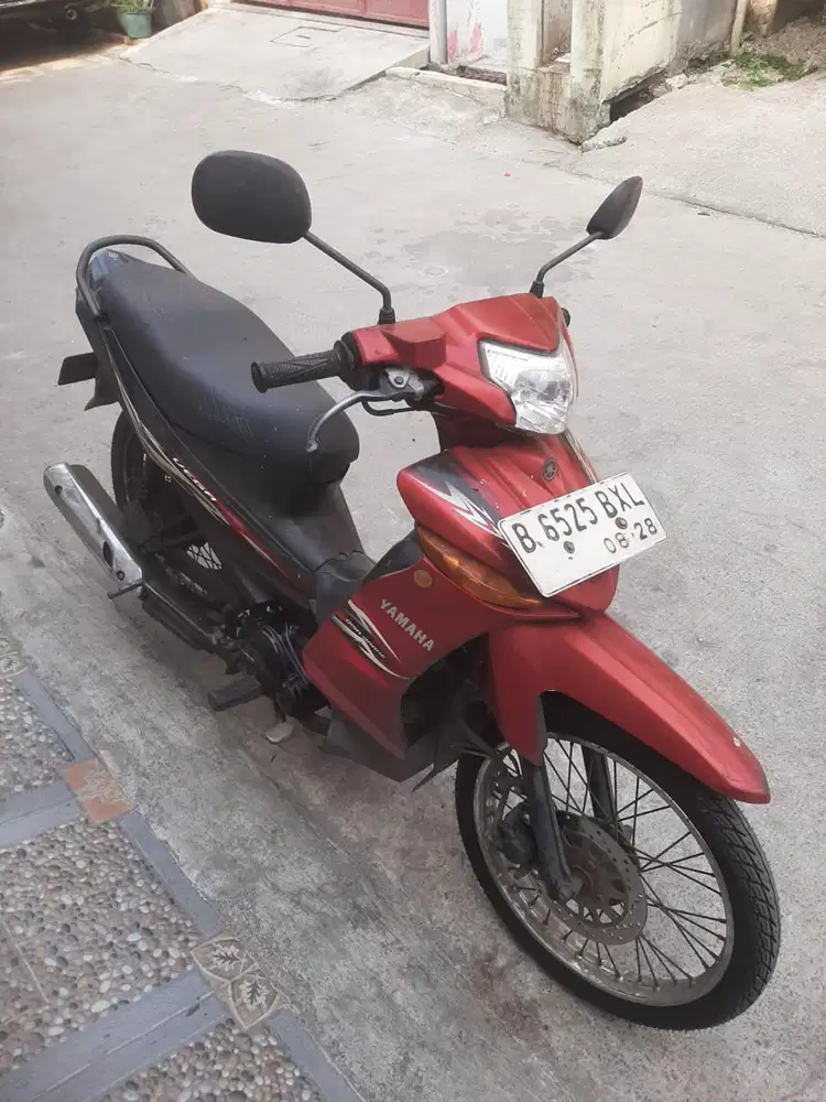 Yamaha Vega ZR 2009 ss lengkap mesin bagus plat B DKI