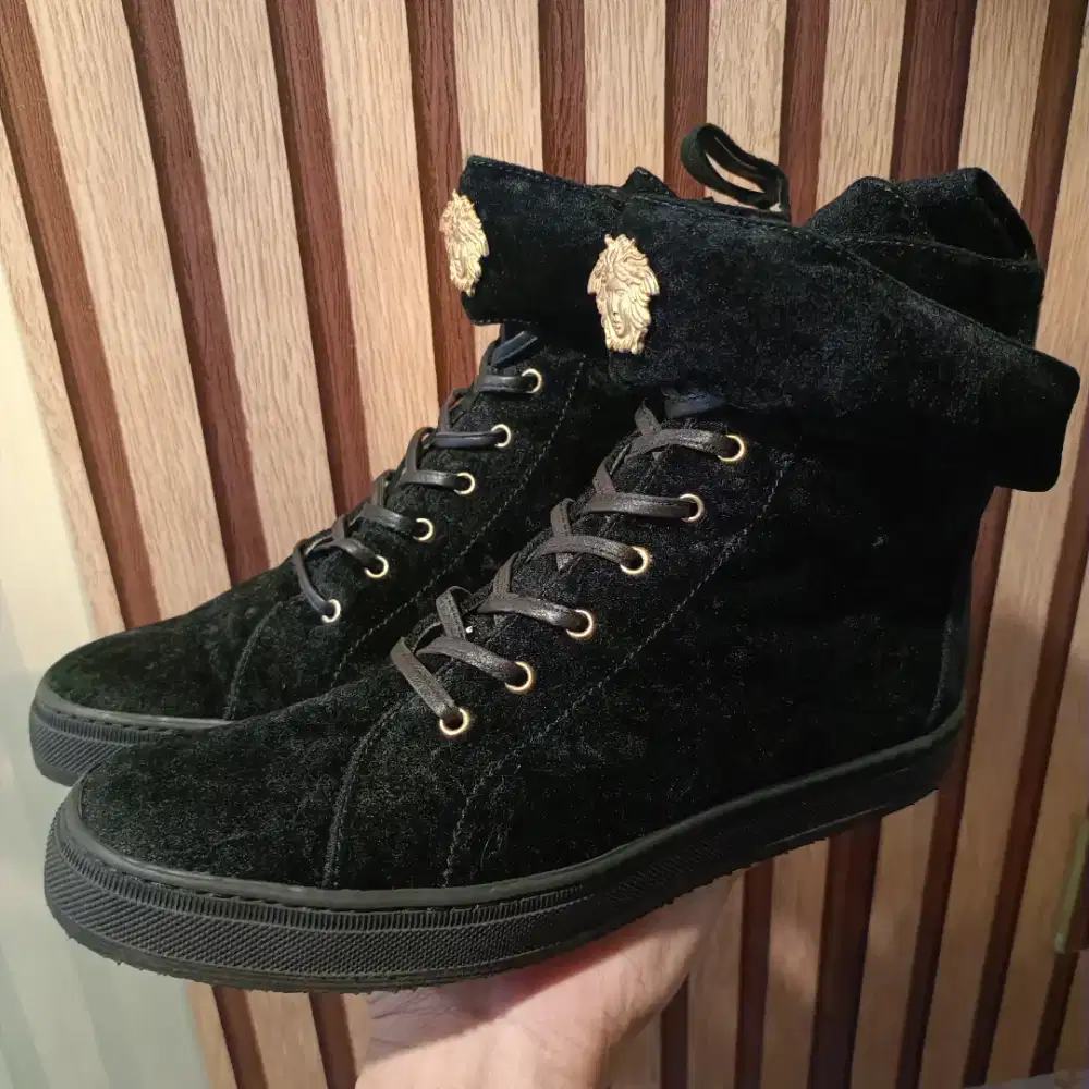Sepatu wanita versace authentic