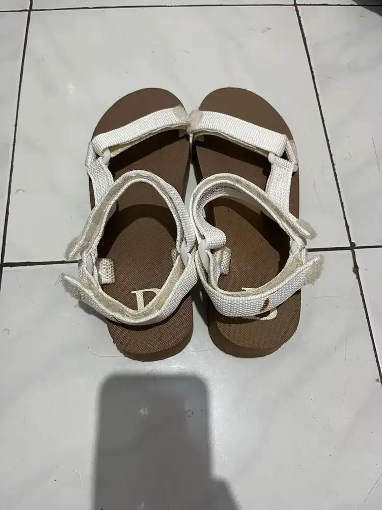 Sandal berrybenka