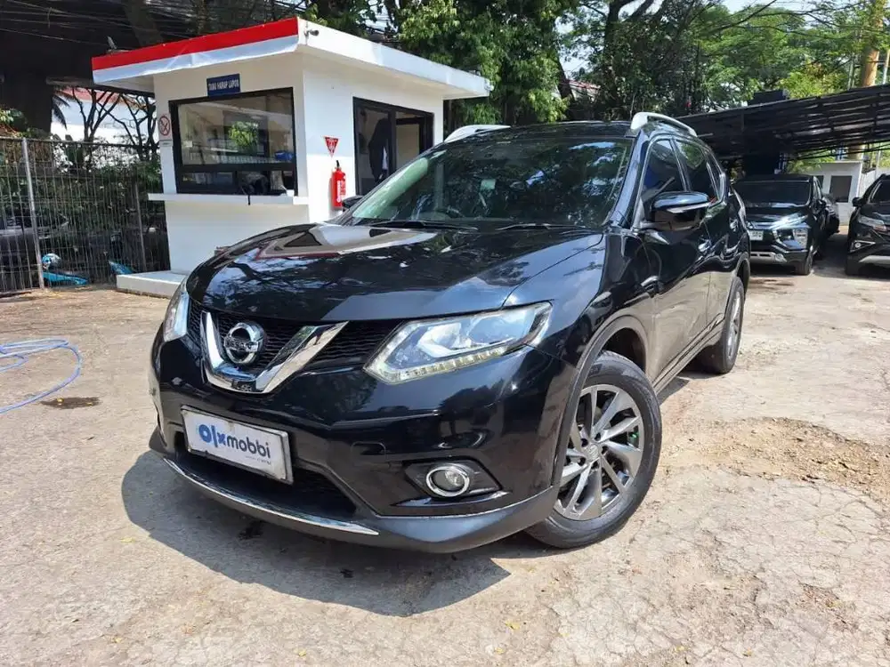 DP RENDAH - NISSAN X-TRAIL 2.5 BENSIN - AT 2017
