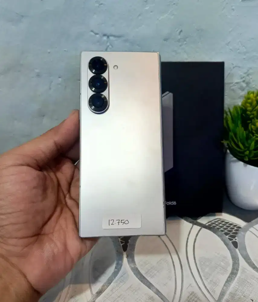 SAMSUNG Z FOLD 6 5G RAM 12/256GB ORIGINAL SEIN MULUS NORMAL FULLSHET