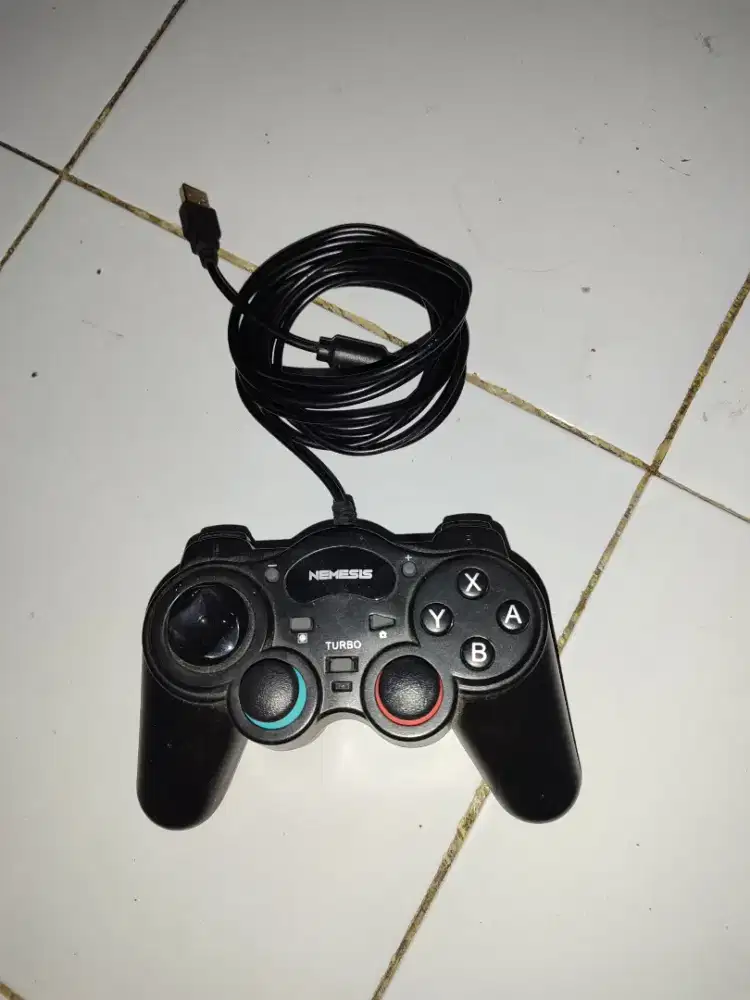 Nemesis Gamepad USB