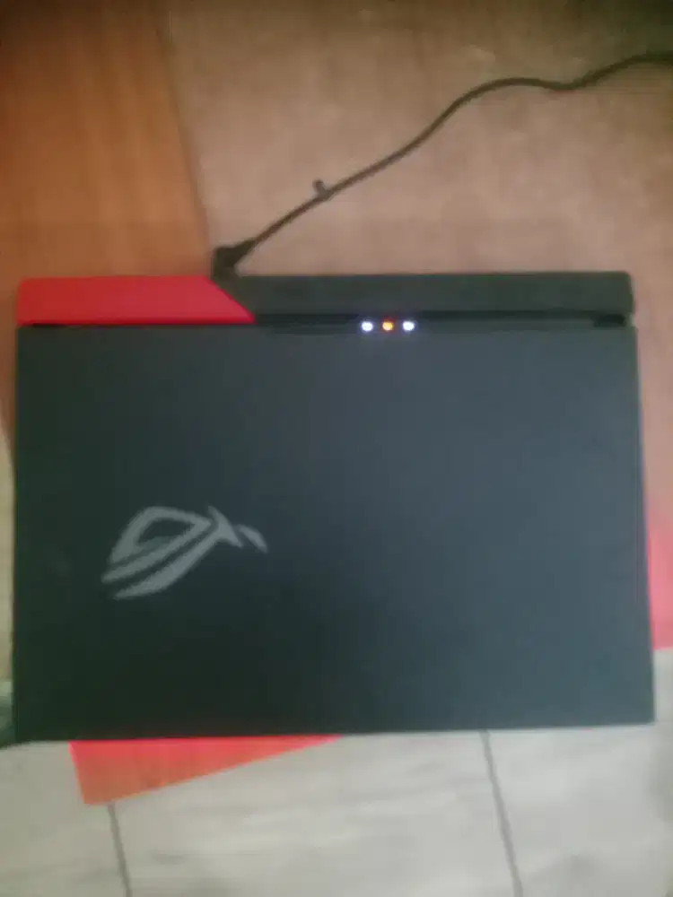 Di jual laptop Asus rog strix