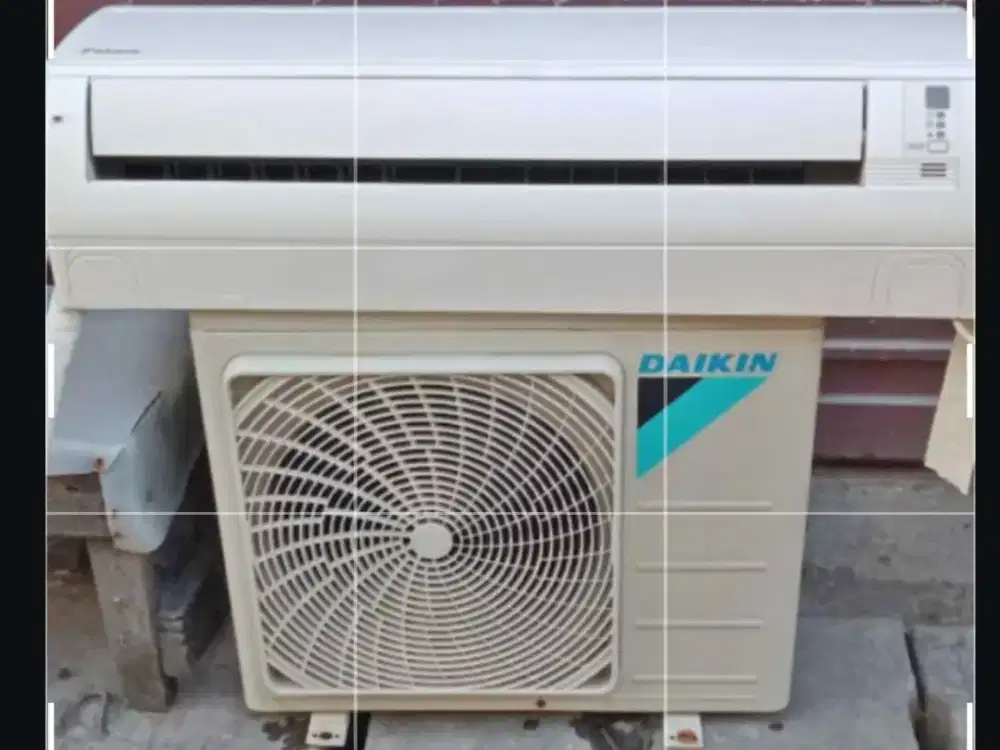 Jual ac daikin 1 pk R 32 lowwat 700 watt kondisi 95% ori smua