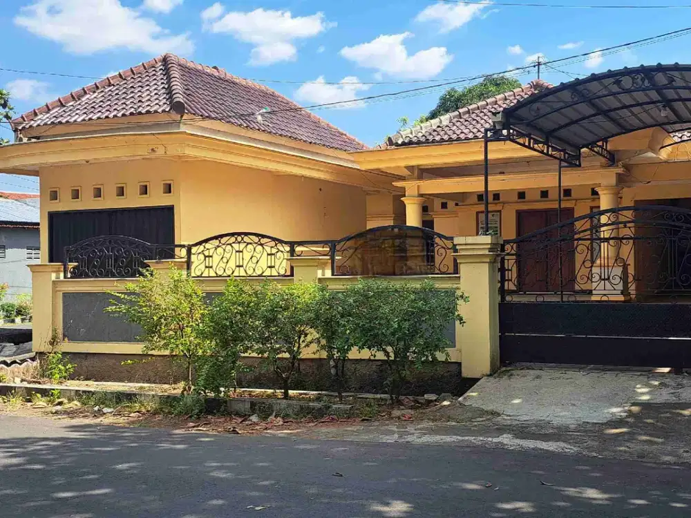 Dikontrakan Rumah Puspogiwang Pamularsih Semarang