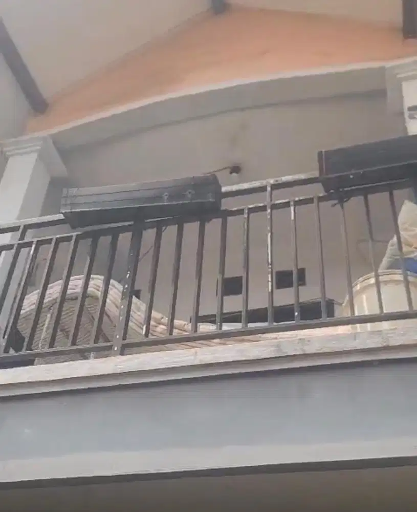 Dijual rumah kost-kostan di tengah kota Bandung.