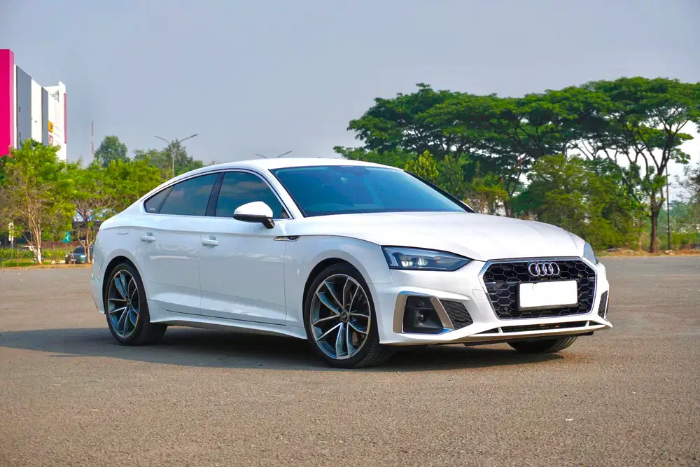 LOW ODO ! RARE ITEMS ! AUDI A5 Sportback Coupe 40 TFSI 2022