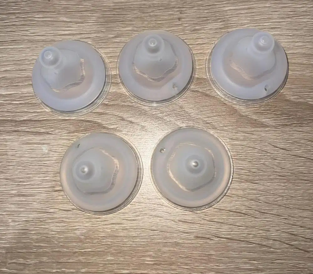 PRELOVED 5pcs dot pigeon softouch nipple wide neck size SS