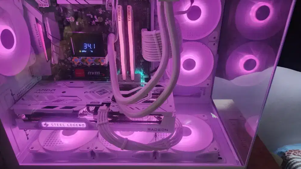 PC gaming RX 9060 XT