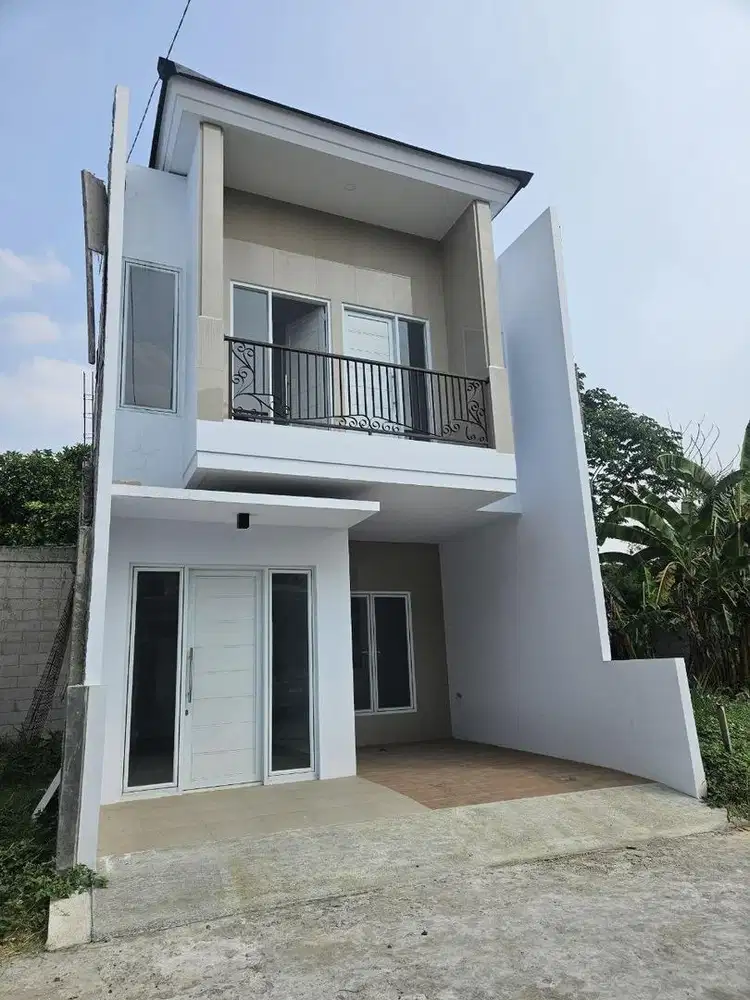 Rumah Dengan Halaman Dibelakang
