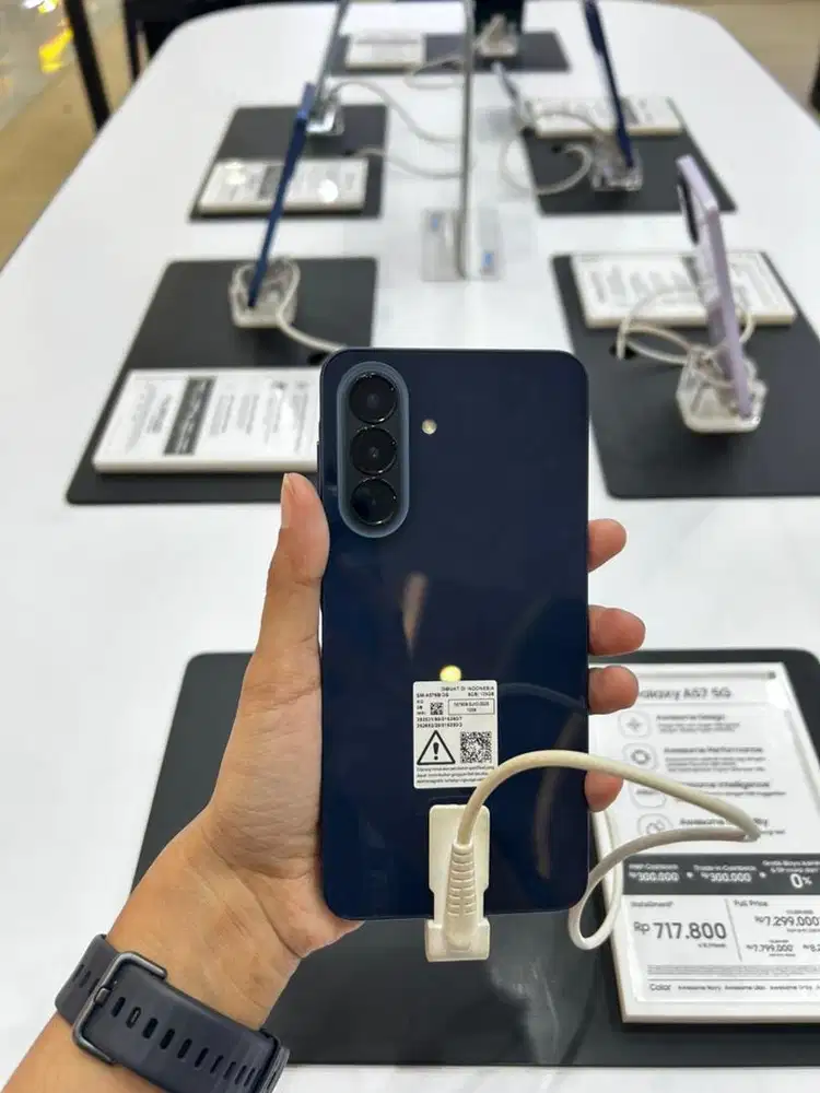 Samsung A57 8/256gb