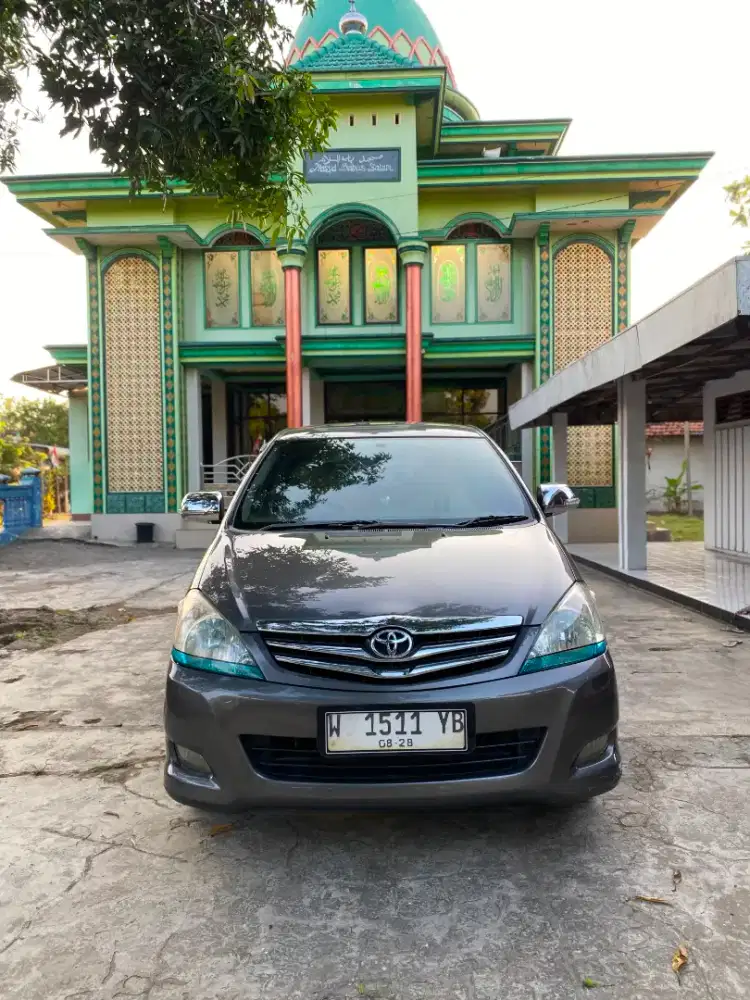KIJANG INOVA G SOLAR 2010 MANUAL