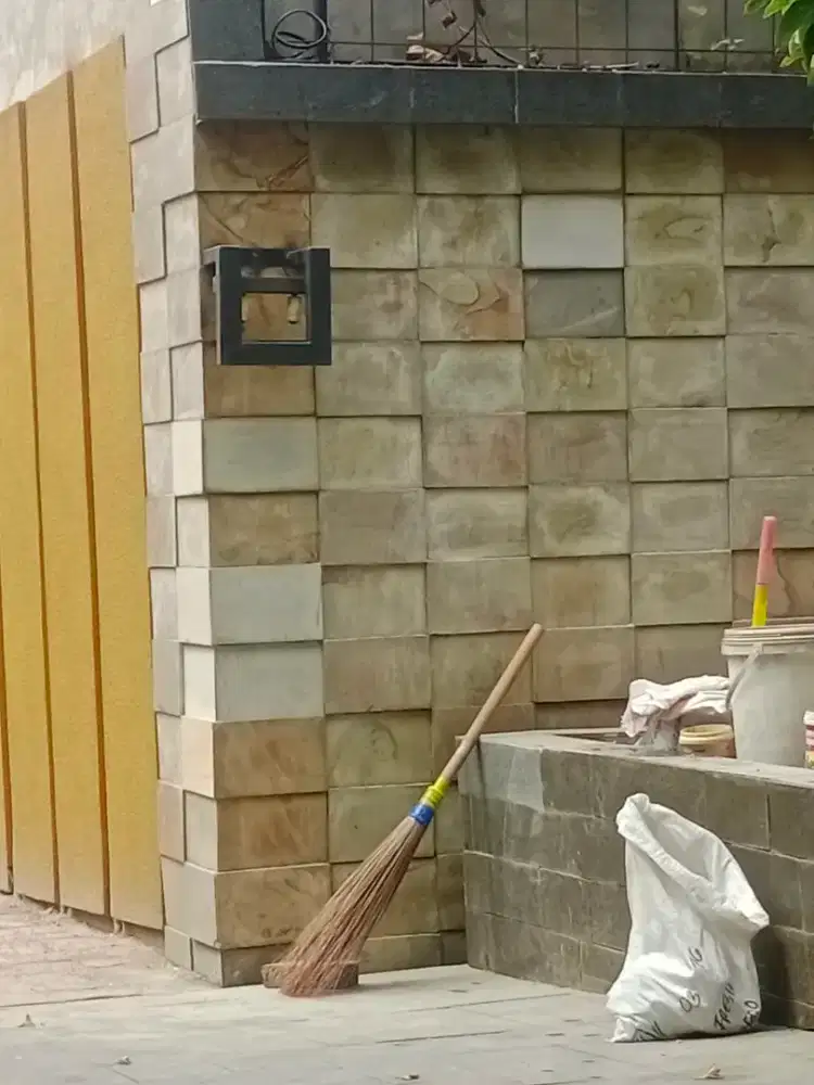 Tukang pekerja rumahan