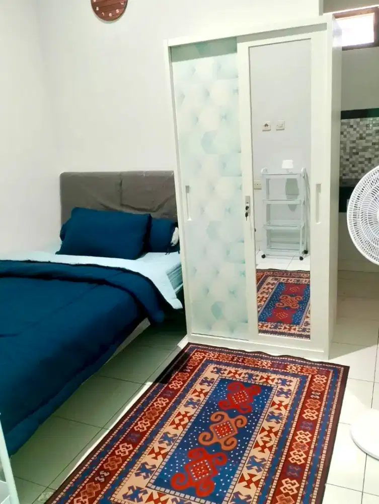 Kost Murah Mahasiswa Karyawan Pasutri dekat UBER
Sisa 2 Kamar Kosong!