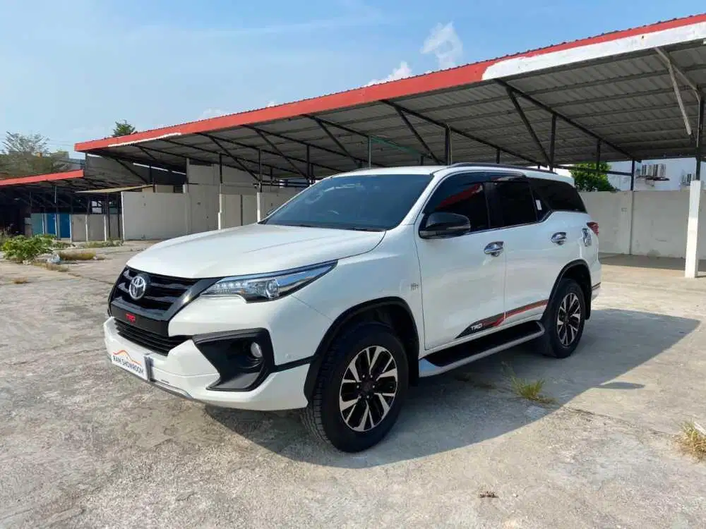 TOYOTA FORTUNER SRZ TRD AT 2019