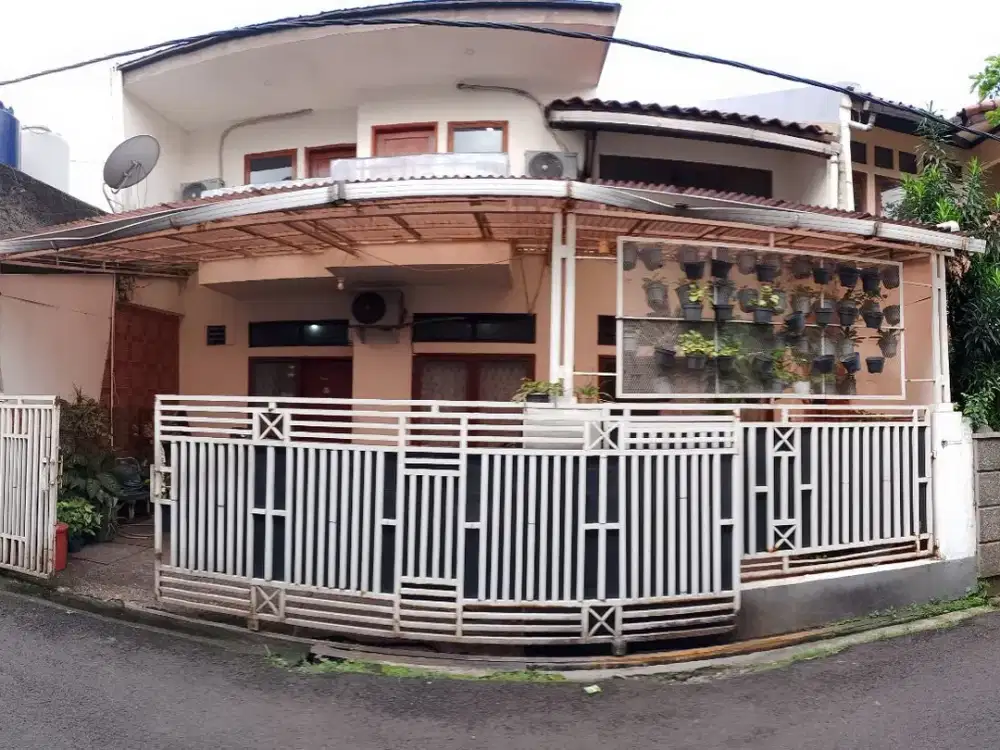 rumah terawat siap huni turangga buah batu bandung