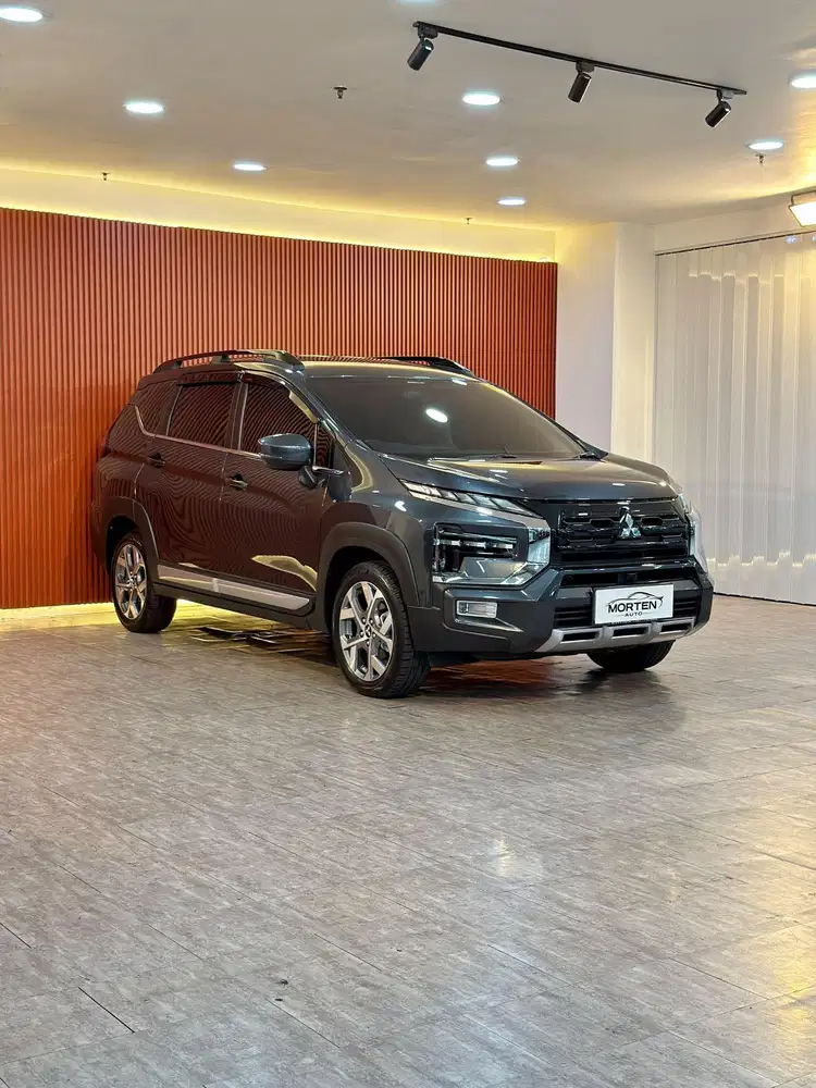 Mitsubishi Xpander Cross Premium Plus 2025 Odo 5 Ribu Record Garansi