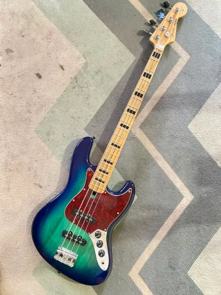 Bass fender jazz 4st replika