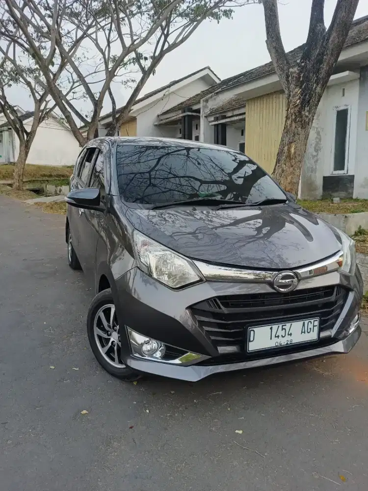 Sigra R AT 2018