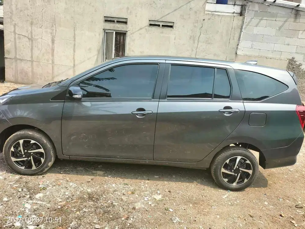 Daihatsu Sigra  R 2023 Bensin