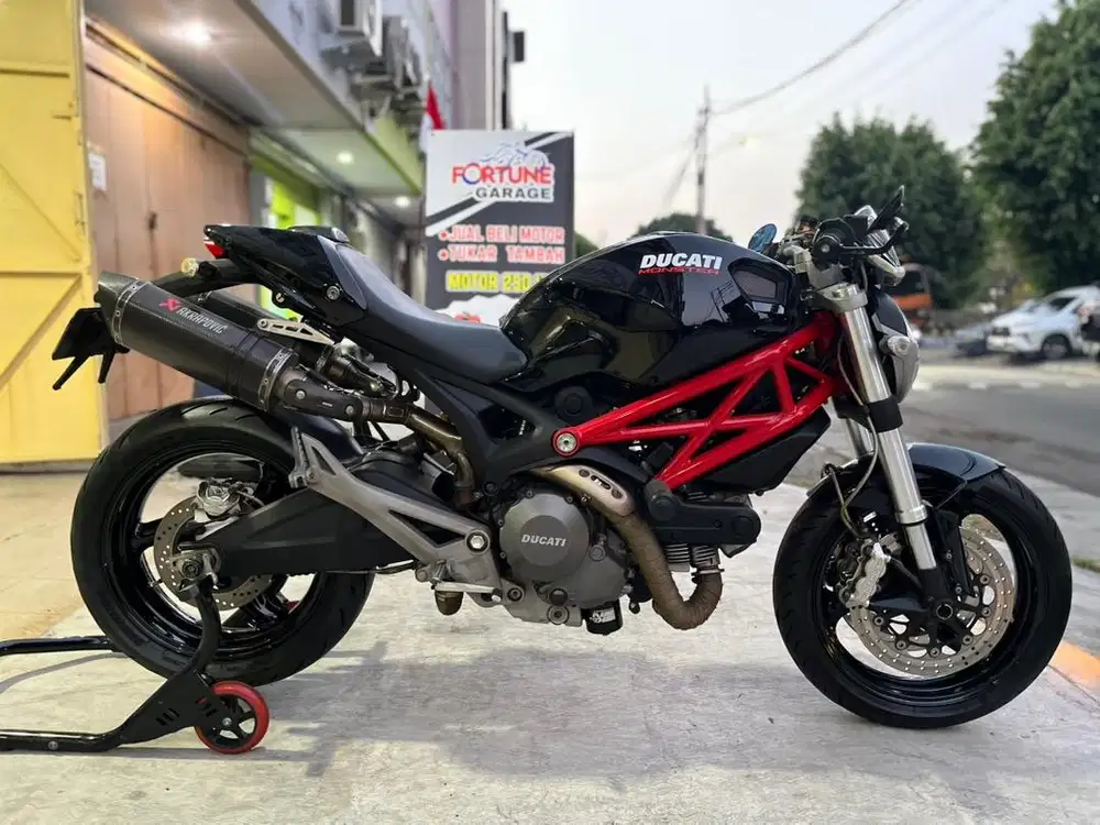 DUCATI MONSTER 696 AKRAPOVIC 2011 HITAM FULL PAPER FULL HEDON MODS 795