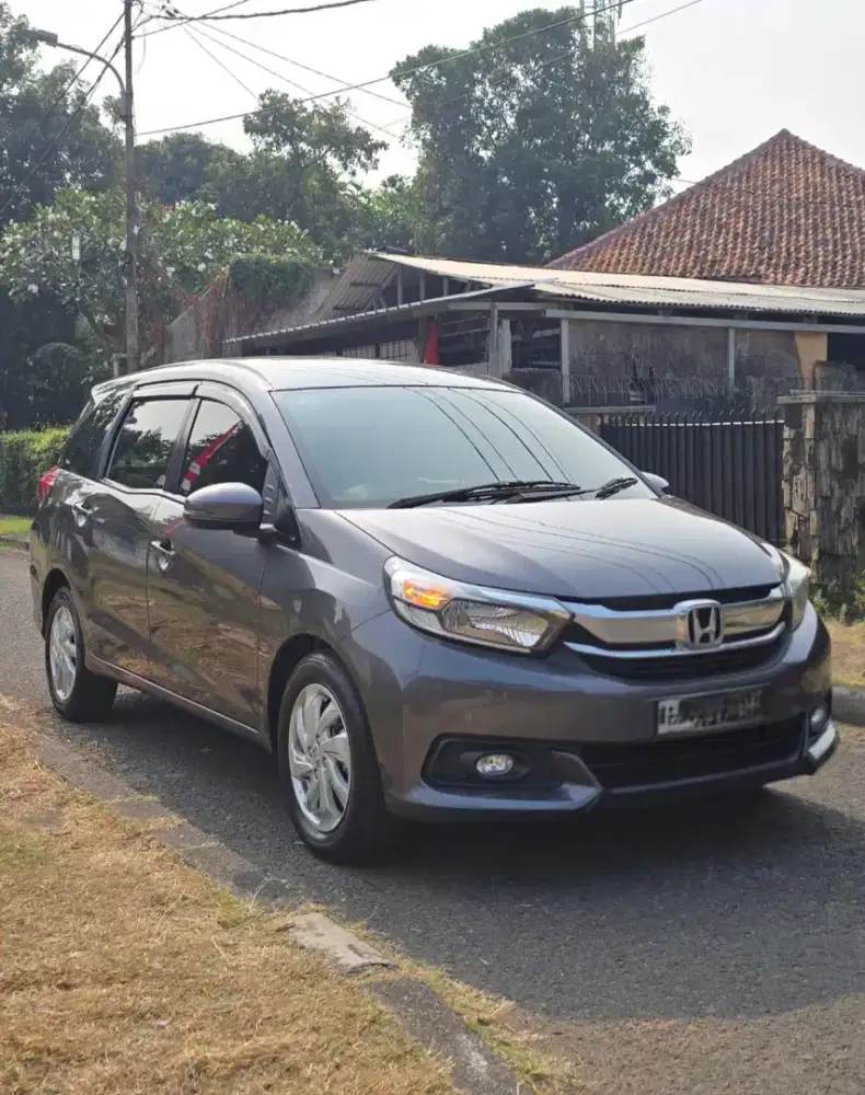 DIJUAL CEPAT HONDA MOBILIO E MATIC TAHUN 2017 GOOD CONDITION CASH ONLY