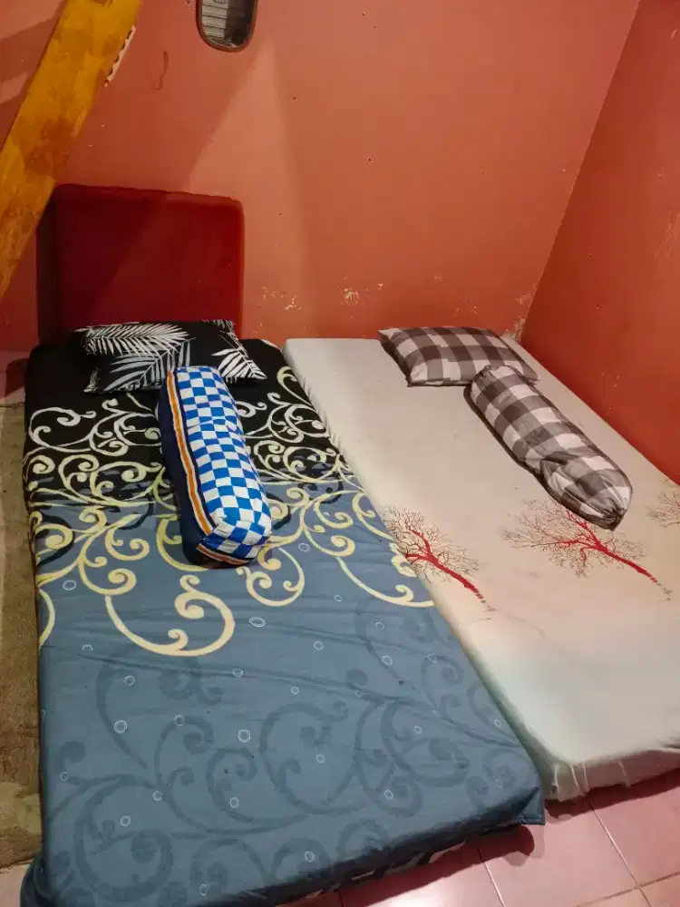 Disewakan rumah Tp36/Rp900rb/bulan nya, km mandi di dalam Mobil masuk.