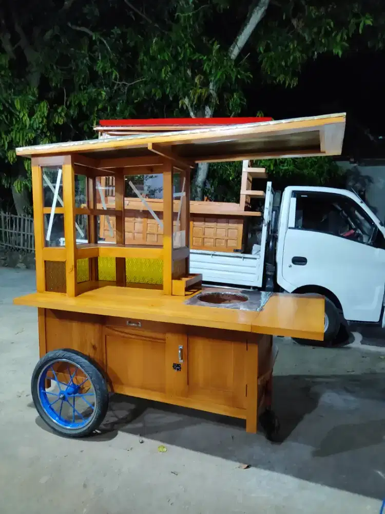 Gerobak Angkringan jg Melayani Pesanan Grobak Bakso Mie Bubur Sate dlL