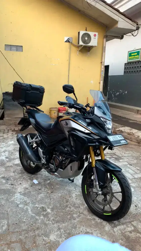 Jual Santai, 23jt Paket Touring Honda CB150X Black SE, Tahun 2022