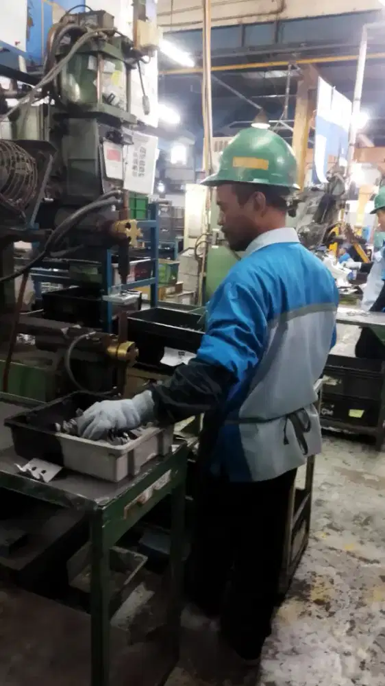 mencari pekerjaan