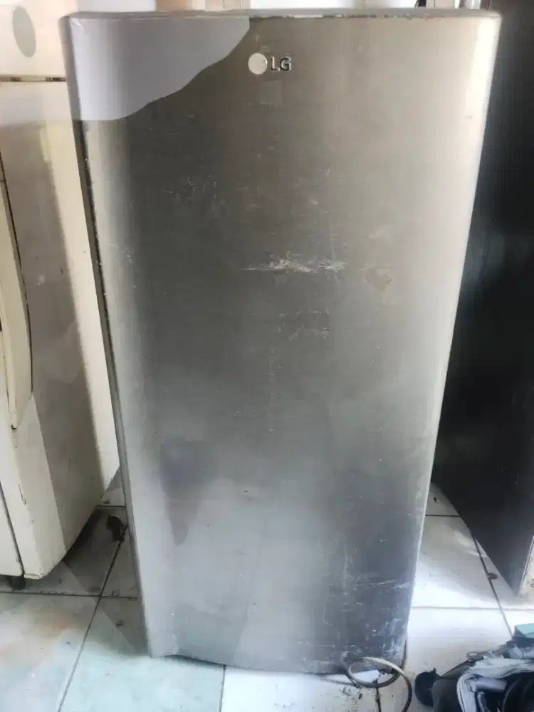 Kulkas LG 1pintu bagus normal dingin beku siap pakai