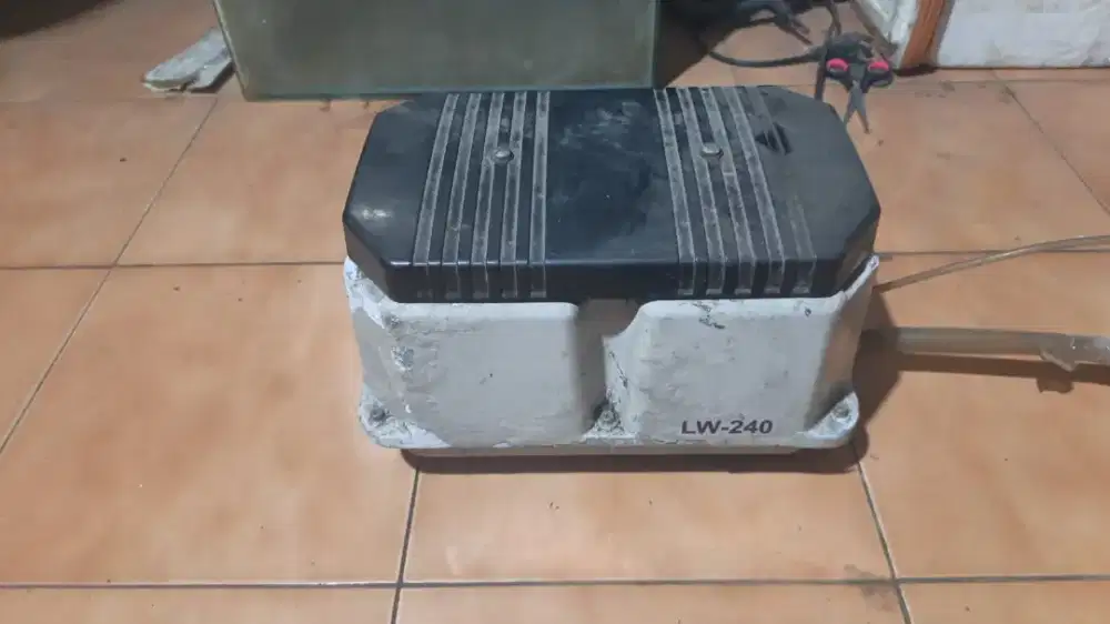 Hiblow blower yasunaga LW 240