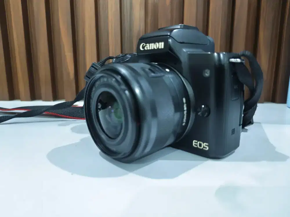 JUAL CAMERA CANON EOS M50