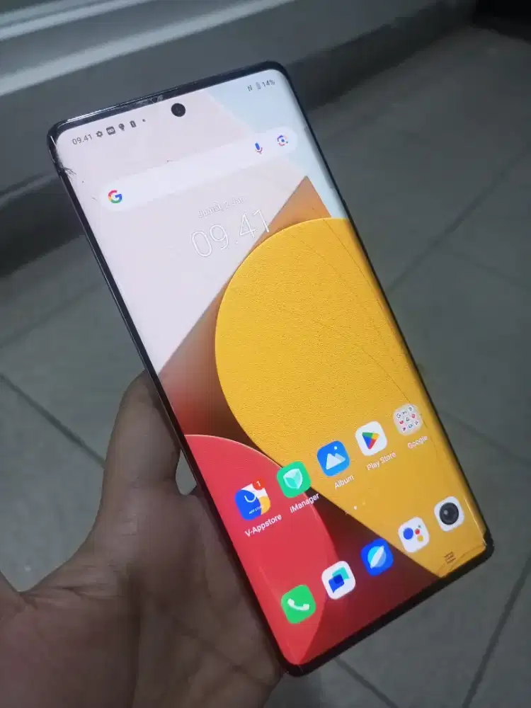 Vivo V27 5g ram 8+8/256