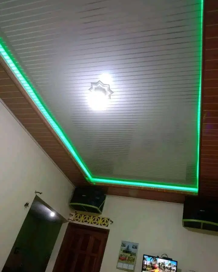 Wall Moulding Sekat Plafon Partisi PVC GRC Gypsum Jasa Tukang Pasang