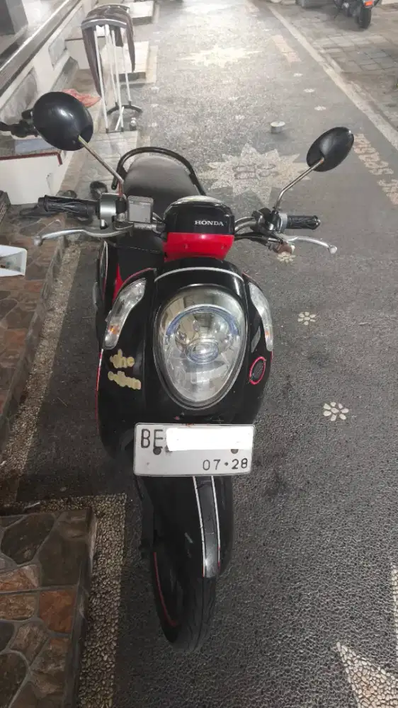 Honda Scoopy 2013