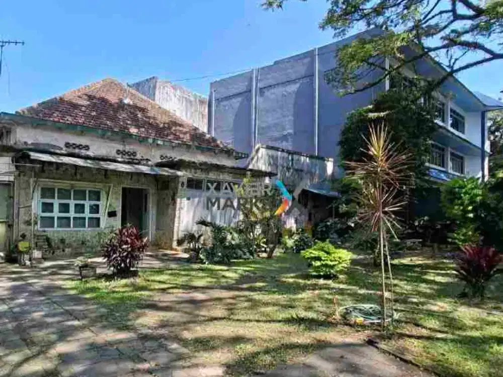 Dijual Rumah Vintage Hitung Tanah Cocok Untuk Guest House , Coffe, Perkantoran Di Poros Jl. Kertanegara Kota Malang