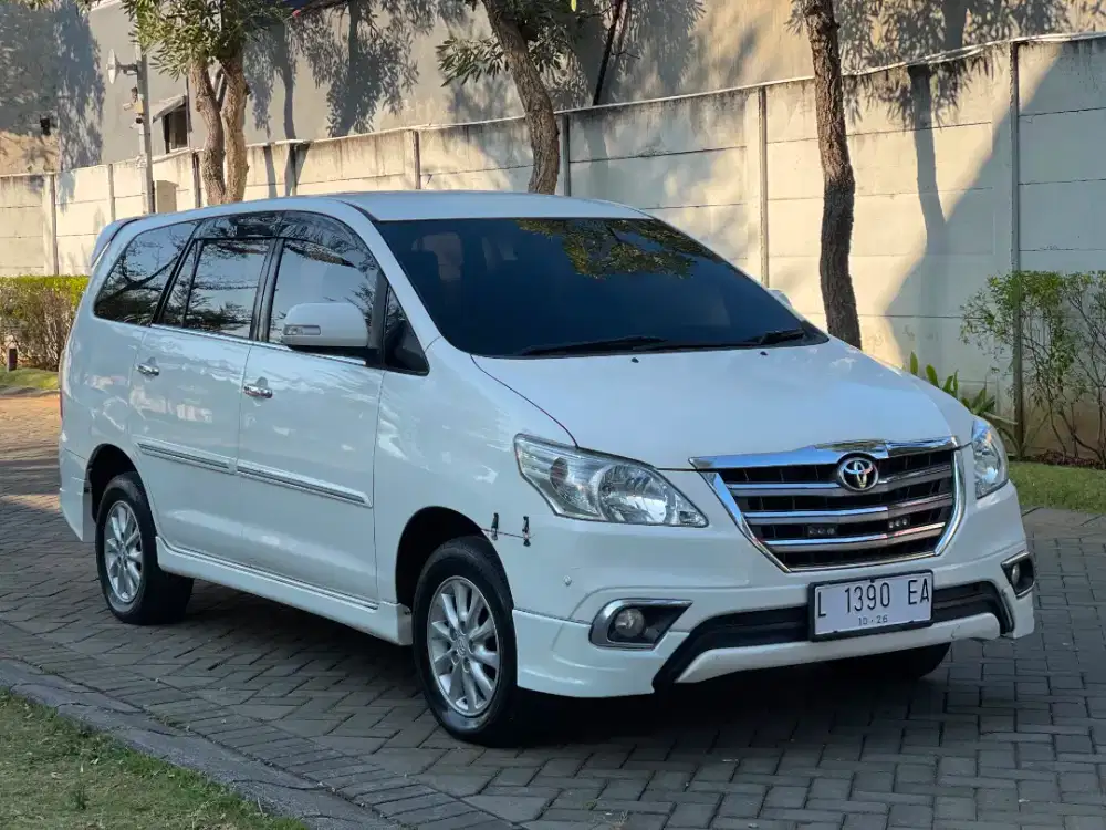 Innova V lux bensin matic